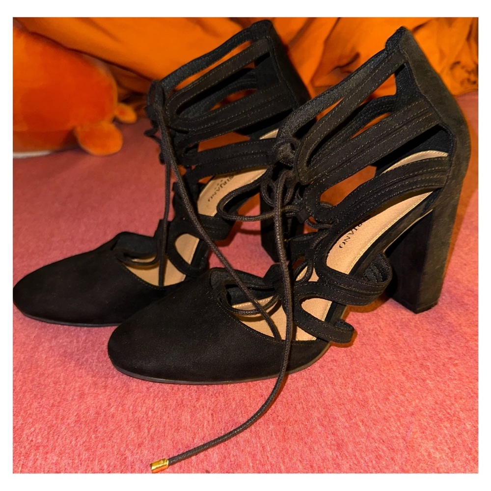 Christian Siriano black heels